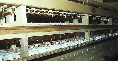 Celkov pohled na sadu mk pod ventily vzdunice. Foto: www.byrnepipeorgans.com